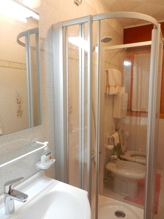 شقة Casa Elda إيزولاشيا الغرفة الصورة